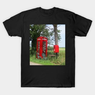 Red phone and post box. T-Shirt